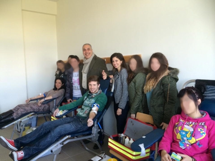 ETHELONTIKH AIMODOSIA2-b